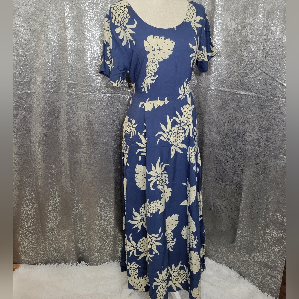Back East Maxi Dress Blue w/Beige Pineapples size M